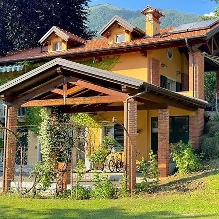 The Comfortable House With Big Pool In The Center Of Мерґоццо Екстер'єр фото